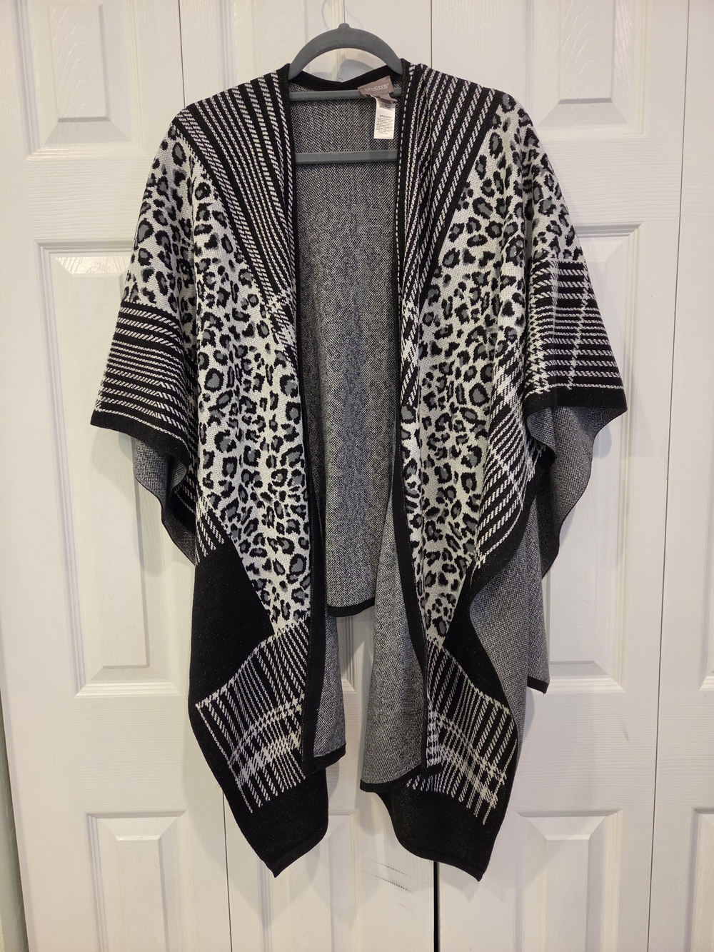 Leopard Pattern Open Front Women's Sweater Wrap